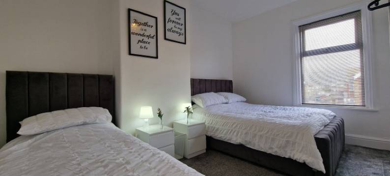 Dysa修道院房(Dysa Abbey House)图片