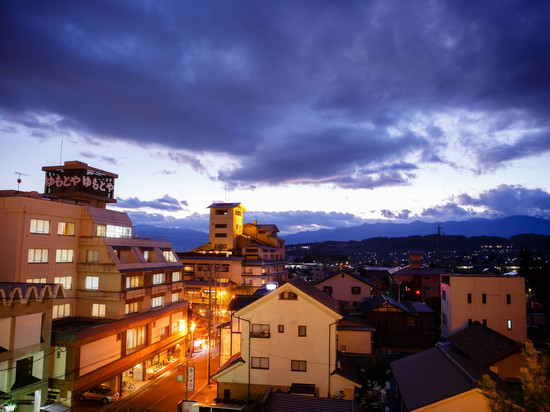 归乡亭汤本雅酒店