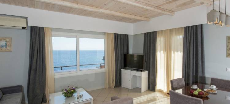 位于阿吉亚帕拉斯凯维萨摩斯的美丽别墅-带游泳池(Villa in Samos Near Aghia Paraskevi Beach)图片