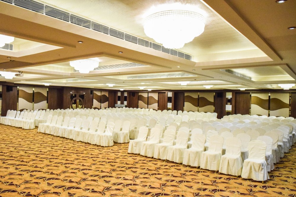 Rg Royal Hotel Hotel Overview