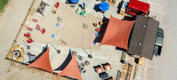 斯普林斯旅馆和咖啡馆(Springs Lodge & Cafe)图片