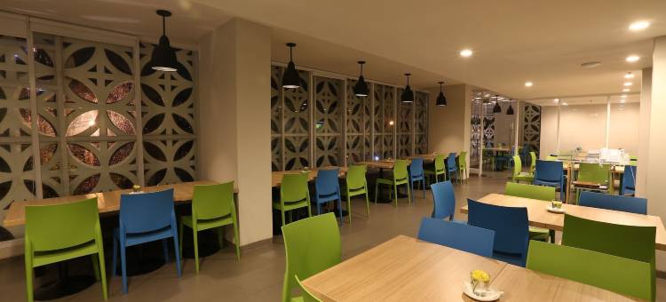 日惹奇特拉瑞姆图古酒店(Hotel Citradream Tugu Yogyakarta)图片