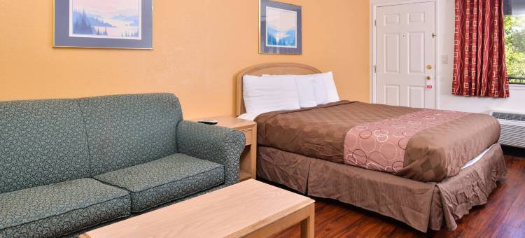 克利尔莱克酒乡美洲最佳价值套房酒店(Americas Best Value Inn & Suites Clearlake Wine Country)图片