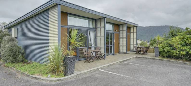 日落汽车旅馆(Sunset Motel)图片