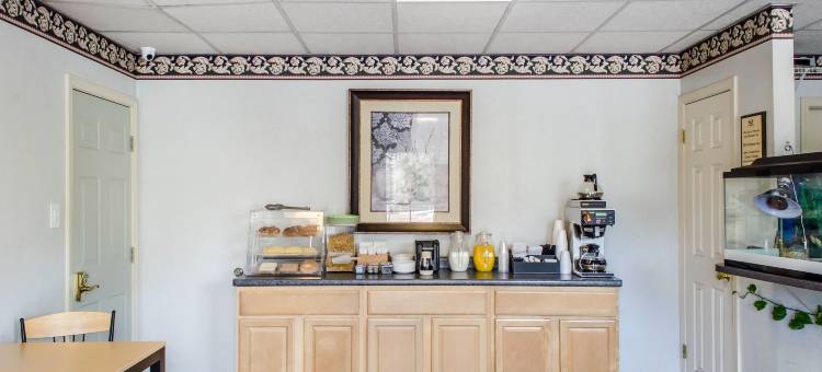 贝尔丰特I-99伊克诺旅馆(Econo Lodge Bellefonte I-99)图片