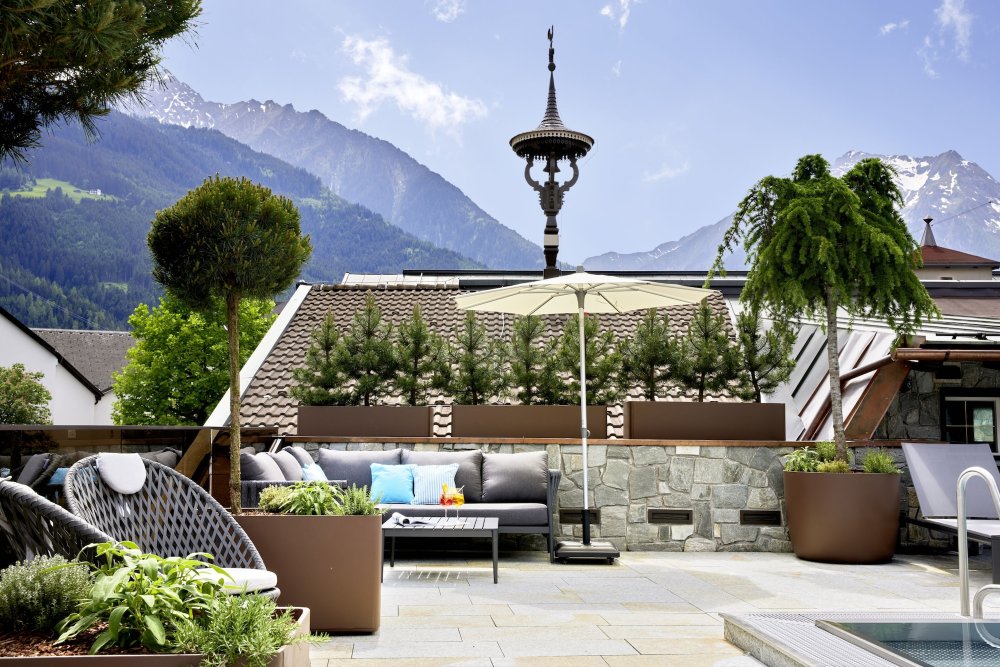 Hotel Neue PostOver view