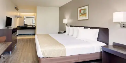 科利奇帕克Travelodge by Wyndham