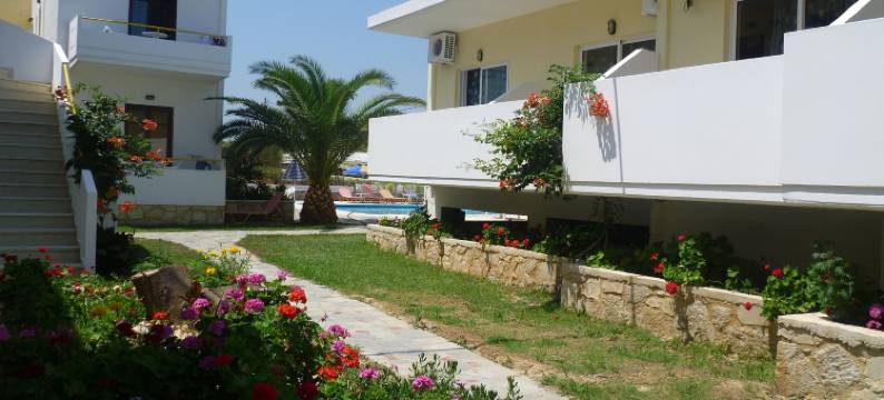 卡尔米开放式公寓酒店(Karmi Apartments)图片