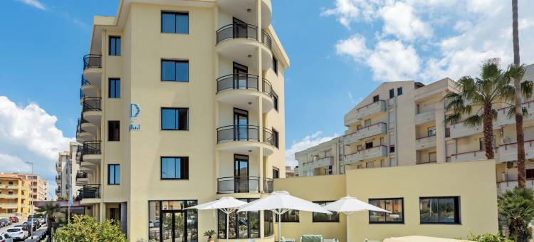 丽娜酒店(Rina Hotel)图片