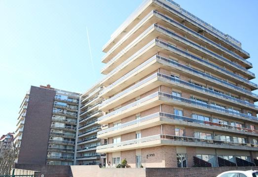 Apartment in Nieuwpoort with TerraceHotel Overview