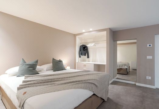 Palazzo Visconti - by Myhomeincomo Hotel Overview