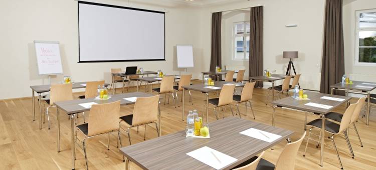 古尔克斯提聚福酒店(Jufa Hotel Stift Gurk)图片