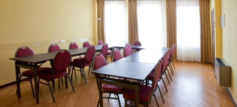 瓦布仁达酒店(Hotel Valbrenta)图片