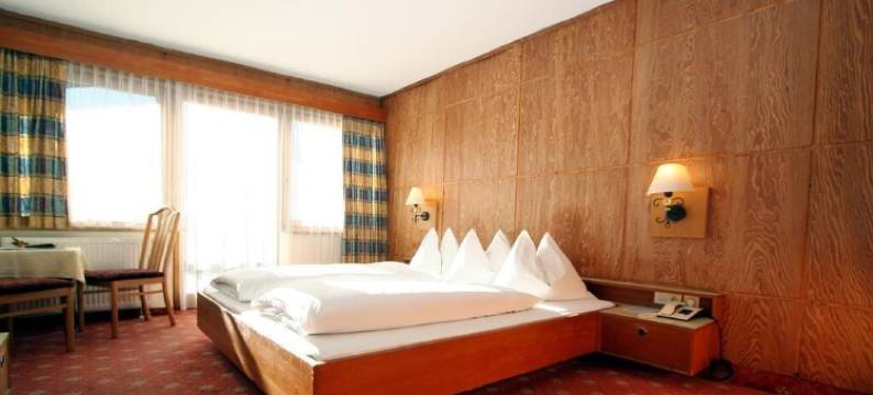 蒂罗尔阿德勒体验酒店(Hotel Tiroler Adler Bed & Breakfast)图片