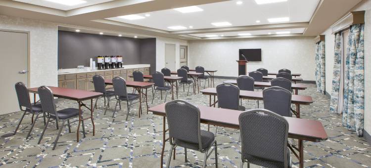 希尔顿欢朋套房酒店-奥克伍德村克利夫兰(Hampton Inn & Suites Cleveland/Oakwood Village)图片