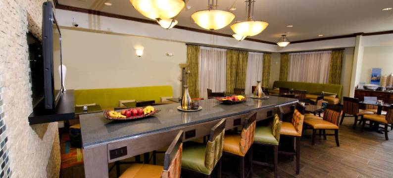 盖洛普欢朋套房酒店(Hampton Inn & Suites Gallup)图片