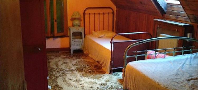 Preserved, authentic house on the edge of a park in a Bastide in the Lot department图片