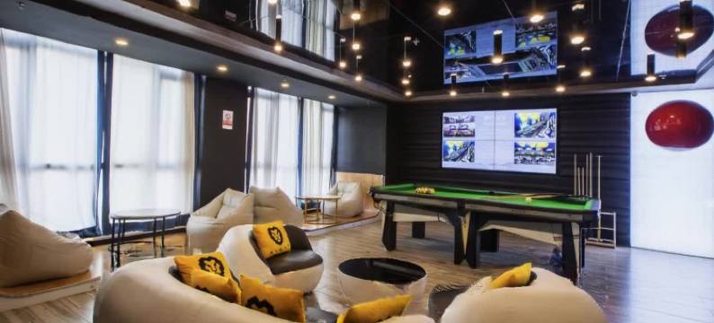 辛巴电竞酒店(郑州黄河科技学院店)图片