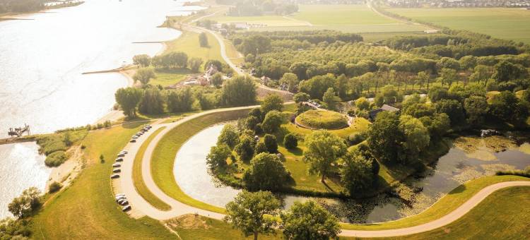 弗尔伦堡(Fort Vuren)图片