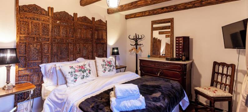 Mimosa农场(Masia Mimosa Completa)图片