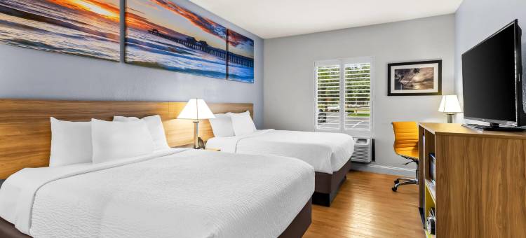 莱克兰戴斯套房酒店(Days Inn & Suites by Wyndham Lakeland)图片