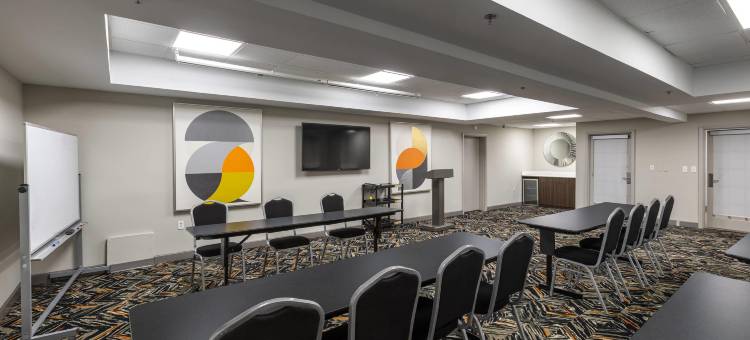 亨特斯维尔诺曼湖丽怡酒店(Country Inn & Suites by Radisson, Lake Norman Huntersville, NC)图片