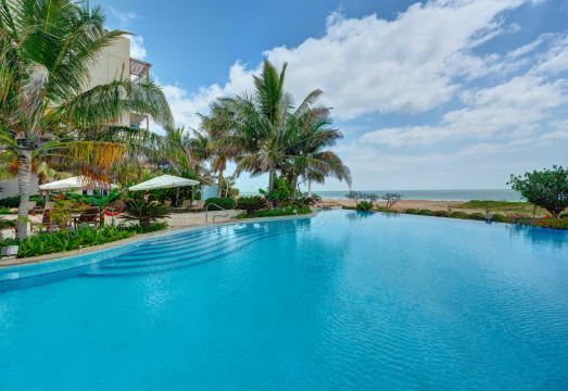 Crowne Plaza DUQM by IHG Hotel Overview