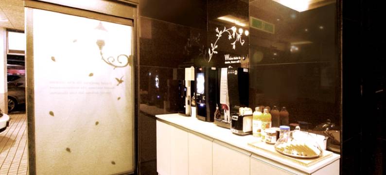 橙色酒店(Orange Hotel)图片