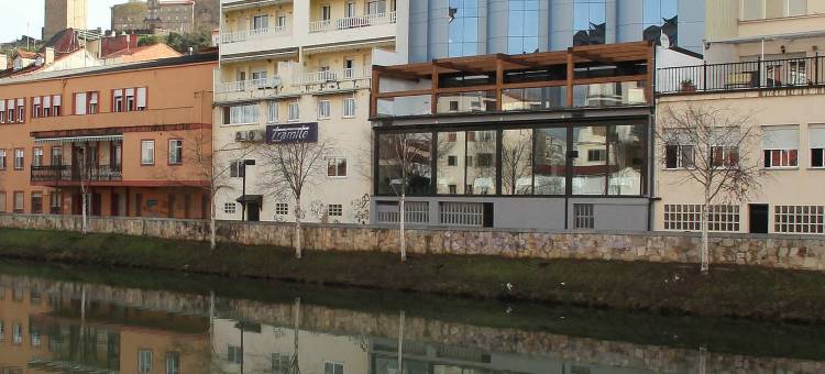 卡德纳尔酒店(Hotel Cardenal)图片