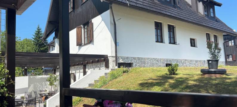 普利特维采瀑布小屋(Plitvice Falls Cottage)图片