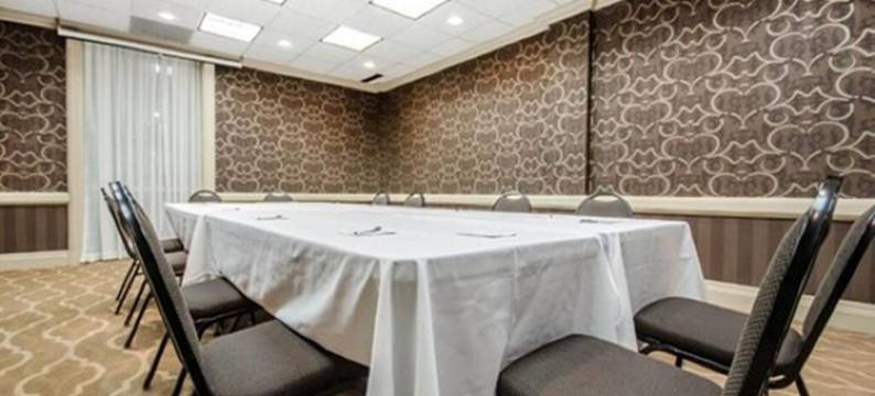 路易斯维尔北丽筠酒店(Radisson Hotel Louisville North)图片