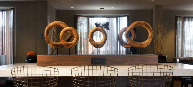 奥克兰机场万怡酒店(Courtyard Oakland Airport)图片