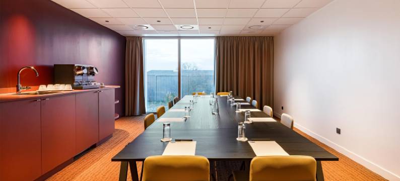 希尔顿欢朋波尔多梅里尼亚克机场酒店(Hampton by Hilton Bordeaux Merignac Airport)图片