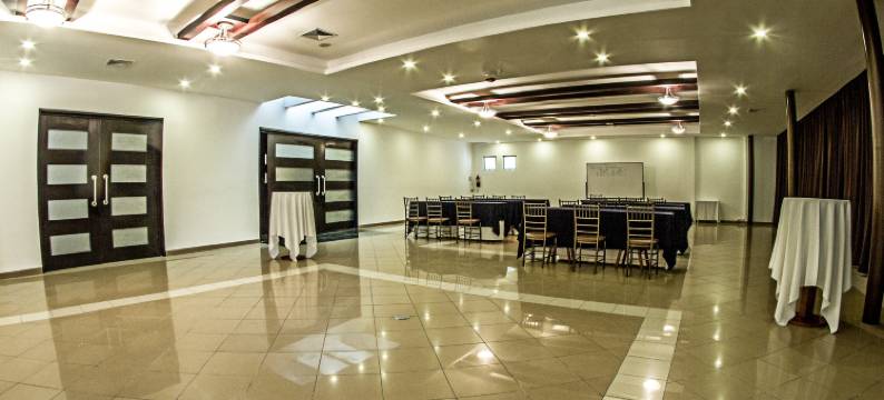 基多安贝斯酒店(Embassy Quito)图片