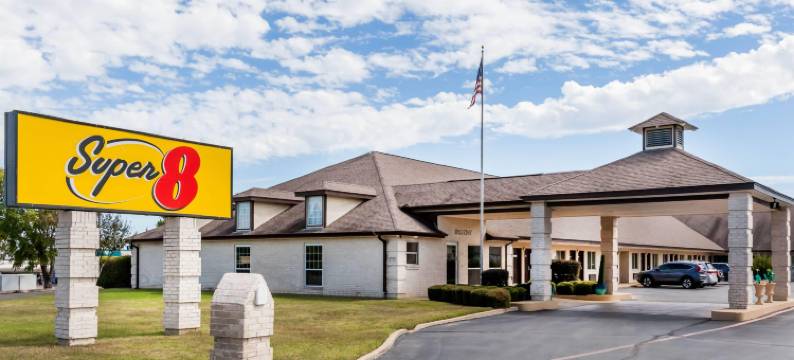 克利本温德姆速8酒店(Super 8 by Wyndham Cleburne)图片