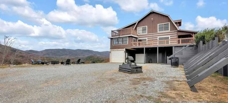 隐秘的七卧山间度假屋，占地七英亩(Secluded 7BR Mountain Escape on 7 Acres)图片