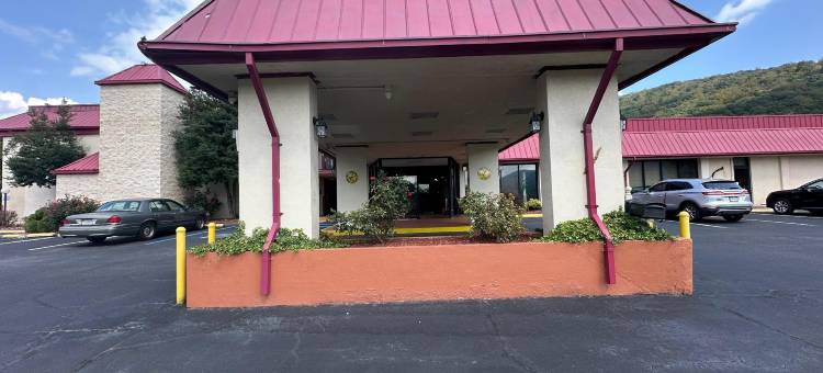 红玫瑰卡温顿I-64酒店 by Townhouse(Hotel Red Rose by Townhouse Covington I-64)图片
