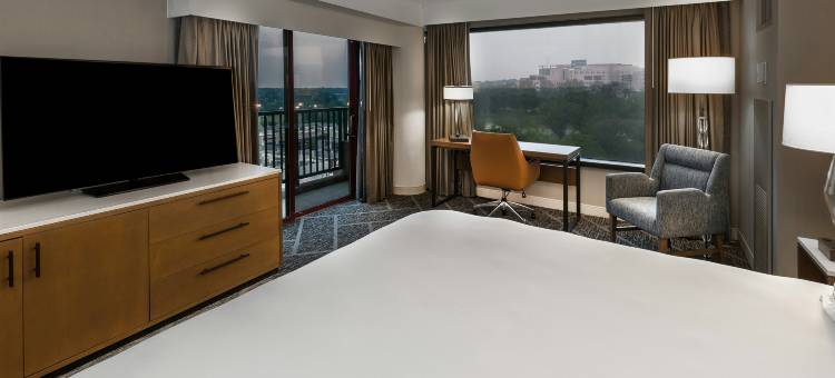 塔尔萨沃伦广场逸林酒店(DoubleTree by Hilton Tulsa - Warren Place)图片
