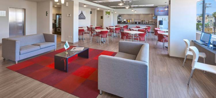布埃布拉芬萨万豪城市快捷青年酒店(City Express Junior by Marriott Puebla Finsa)图片