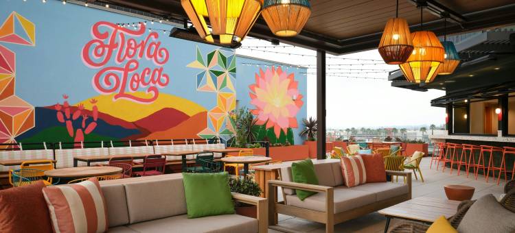 本图拉奥克斯纳德SpringHill Suites酒店(SpringHill Suites by Marriott Ventura Oxnard)图片