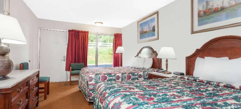 欧文斯伯勒南罗德威酒店(Rodeway Inn Owensboro South)图片