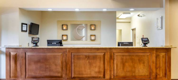 勒努瓦高速公路321号北山麓舒适套房酒店(Comfort Inn & Suites Lenoir Hwy 321 Northern Foothills)图片