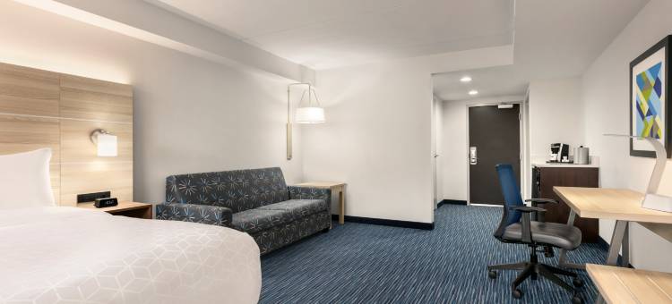 智选假日套房酒店诺福克国际机场(Holiday Inn Express & Suites Norfolk Airport)图片
