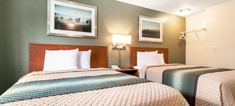 塔科马-普亚勒普霍姆汤开放式公寓(HomeTowne Studios Tacoma - Puyallup)图片