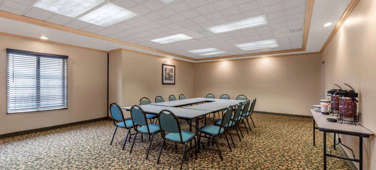 华沙舒适套房酒店 - 近 US-30(Comfort Inn & Suites Warsaw Near US-30)图片