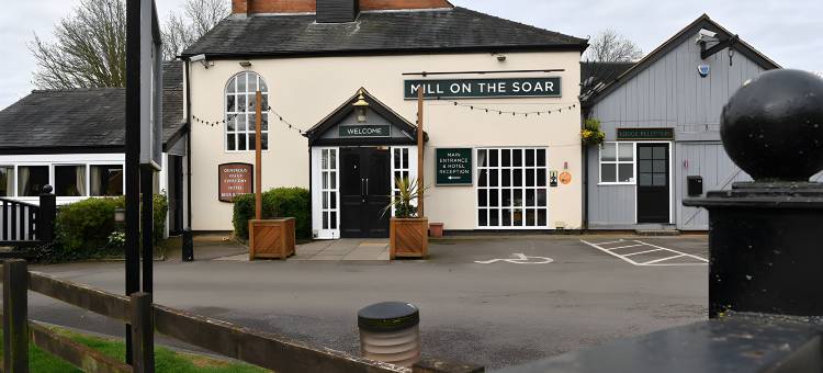 翱翔磨坊酒店 - 格林国王旅馆(Mill on the Soar by Greene King Inns)图片