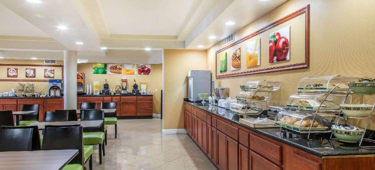 米德尔敦-纽波特凯艺套房酒店(Quality Inn and Suites Newport - Middletown)图片