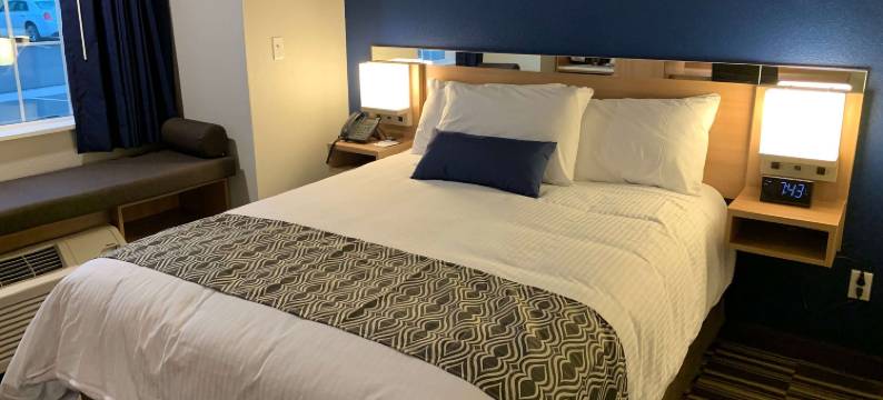 伍德兰公园麦客达温德姆酒店(Microtel Inn & Suites by Wyndham Woodland Park)图片