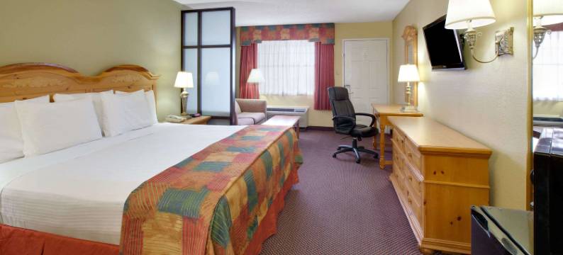 特勒尔温德姆呗盟酒店(Baymont by Wyndham Terrell)图片