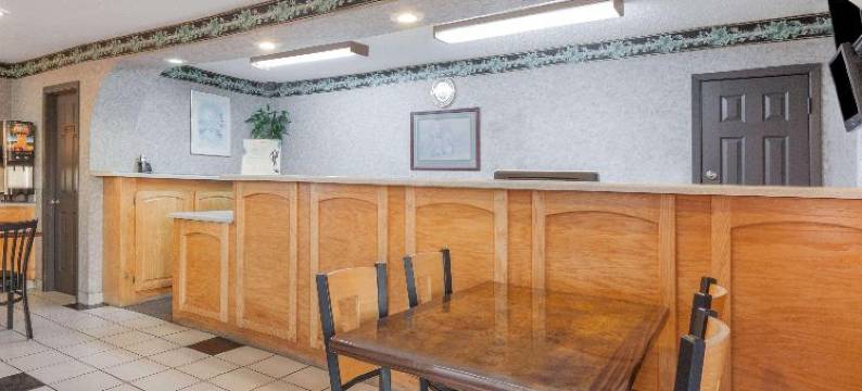 芒特普莱森特温德姆速8酒店(Super 8 by Wyndham Mt. Pleasant TX)图片